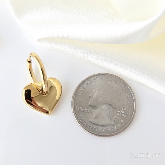 NEW Gold 2-in-1 Heart Charm Huggie Hoop Earrings - Picture 7 of 9